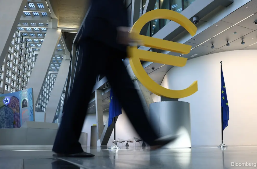 ECB launches key link between blockchain and euro payment system